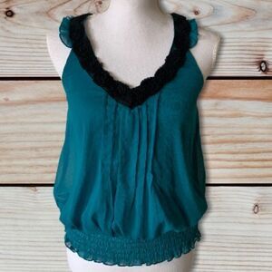 🎄XOXO Halter with Black Florets